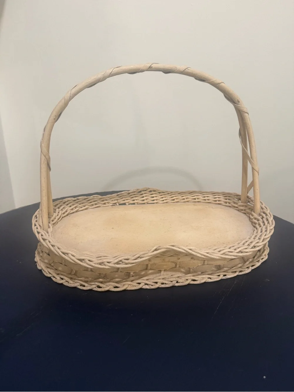 Vintage Harry & David Bear Creek Orchards Handwoven White Wicker Basket